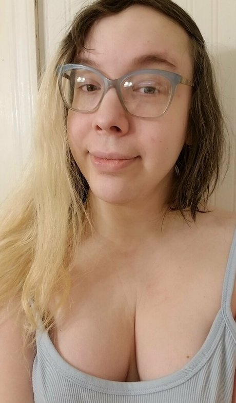 nekoarc modèle sympa des photos