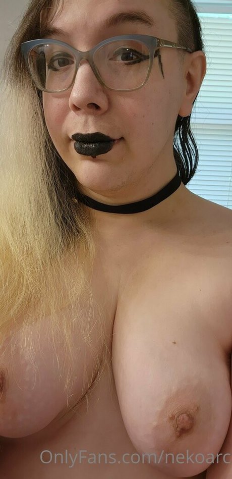 nekoarc actrice nue des photos