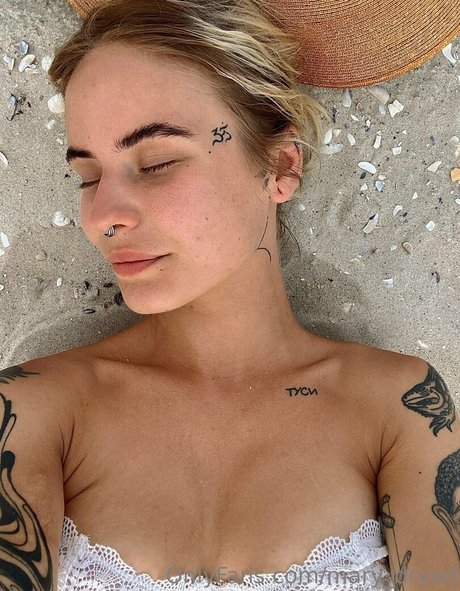 deli eva actrice sexy image