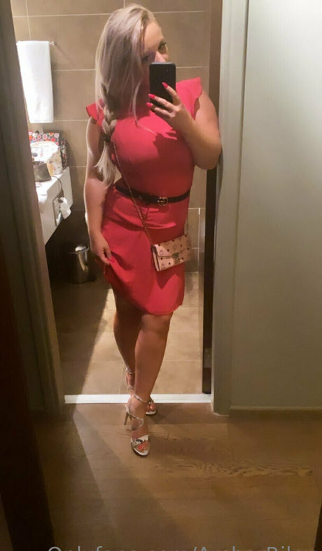 amberriley étoile adulte archive