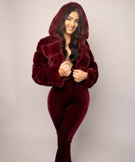 massothérapeute onlyfans assez haute qualité galerie