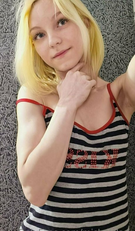 mishelclark étoile img