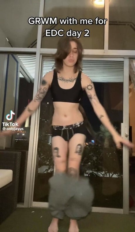 Onlyjayus actrice de sexe image