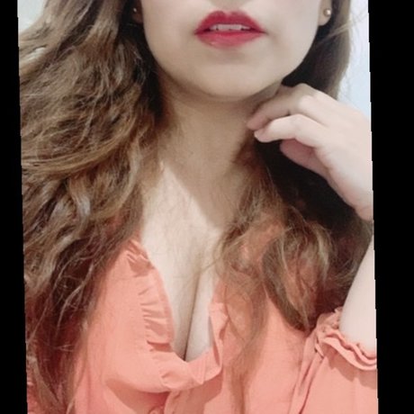 Nubia Salinas nus étoiles photos