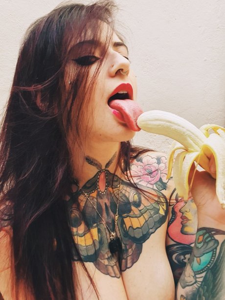 Aline Olavy nus de stars du porno photos