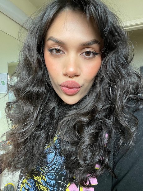 Anathexa étoile adulte photos