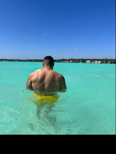 Bacano_ star du porno chaude des photos