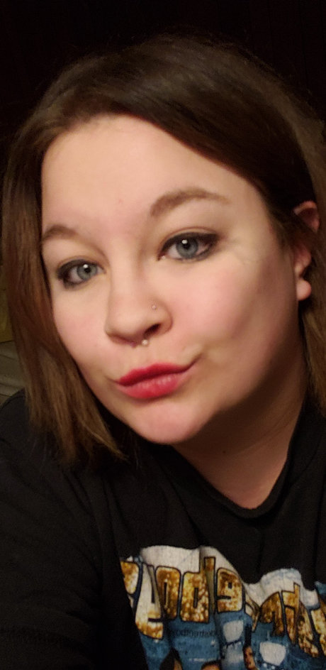 Naida XC actrice libre galeries