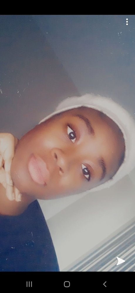 Abbie Dagrin étoile de haute qualité galeries