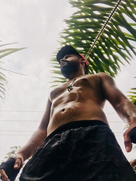 blonde étudiante onlyfans beau haut collection