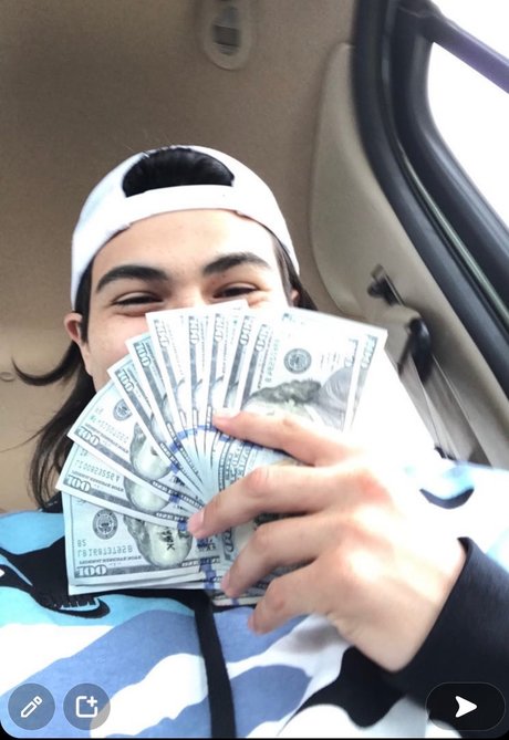 AlexPrevailing modèle de haute qualité photos