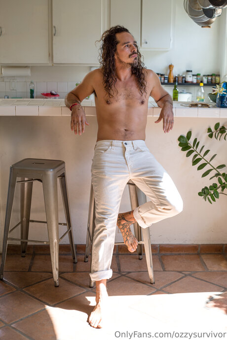 Ozzy Lusth star du porno chaude galerie