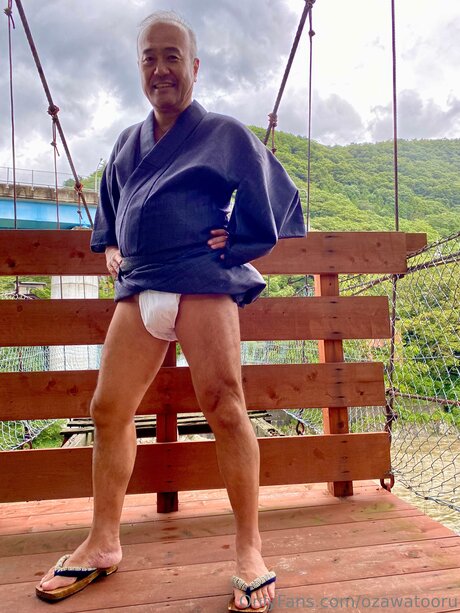 Tooru Ozawa star du porno en haute qualité img