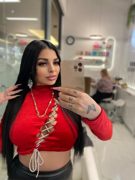 Patriinkaa23 modèles nus archive