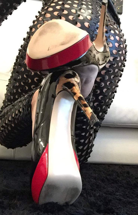 Goddess Penelope trans domina star du porno érotique img