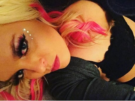 Pink Sprinkle star du porno chaude archive