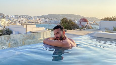 Pietro H actrice exclusive image