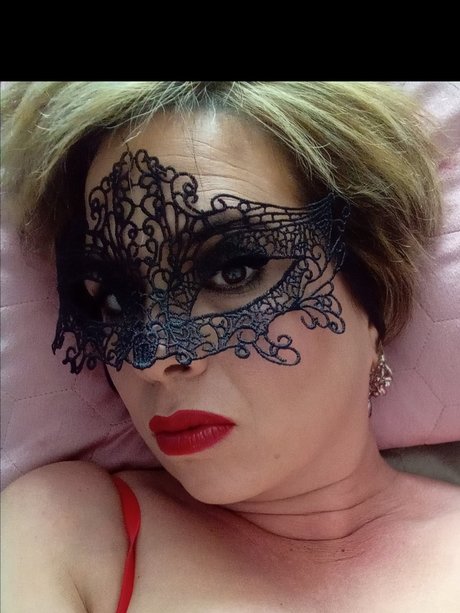 Petite Chipie Ronde et Sexy étoile gratuite galerie