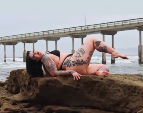 Pretty Paige art modèle images