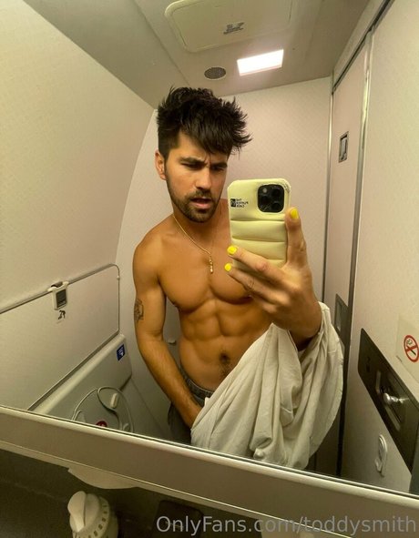 toddysmith actrice porno archive