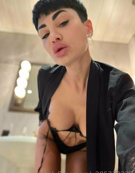 thebaddest m0mmy étoile érotique photo