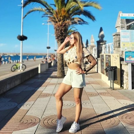 Gabriela Lori jolie étoile photos