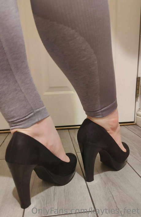 kayties feet modèle de sexe collection