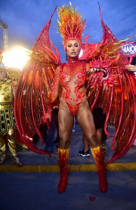 Sabrina Sato étoile adulte galerie