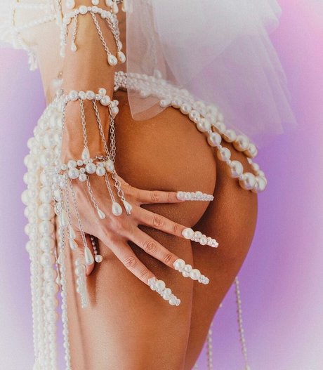 Sabrina Sato star du porno gratuit archive