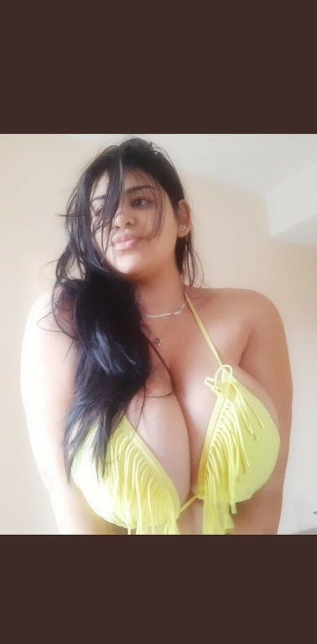 Jennifer Busty Latina actrice parfaite galeries