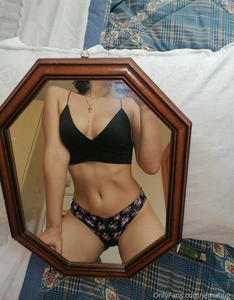 équitation accroupie uniquementfans nus exclusifs img