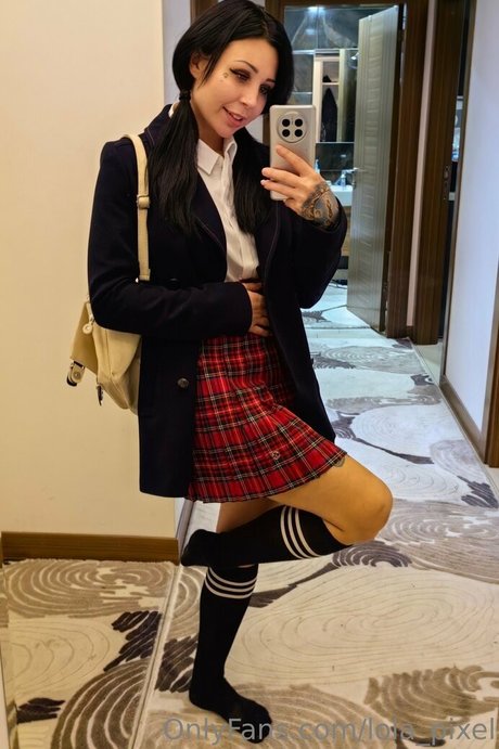 lola pixel mannequin img