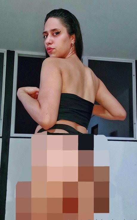 reine de pique onlyfans nus parfaits image