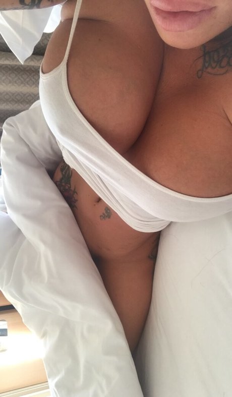 kerrylouise xxx belle star du porno photos