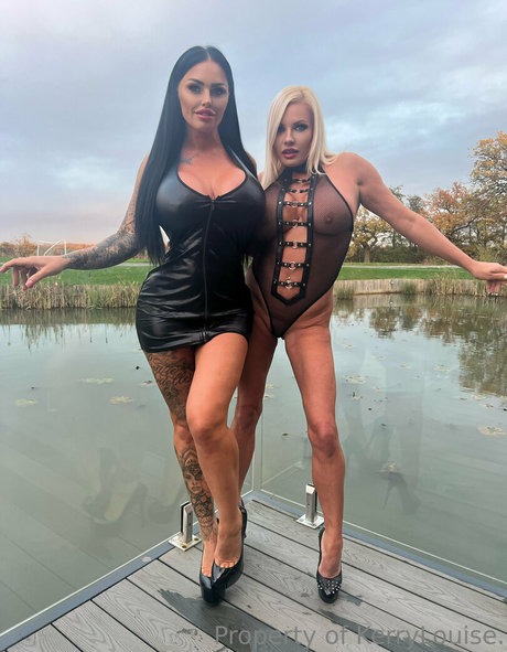 fans asiatiques négligés uniquement la plus belle photos