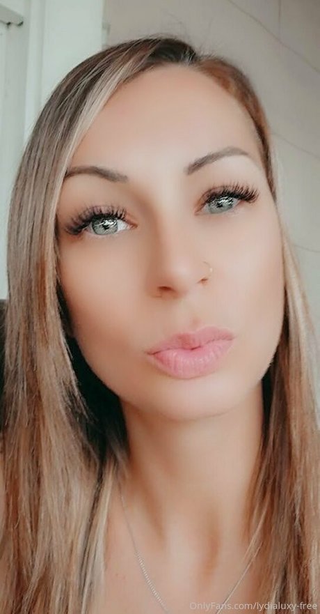 lydialuxyfree actrice porno galeries
