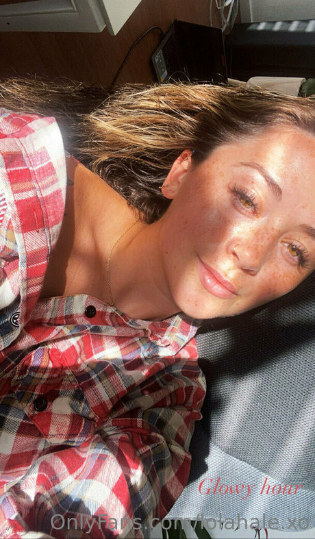 lolahale xo actrice de grande qualité des photos