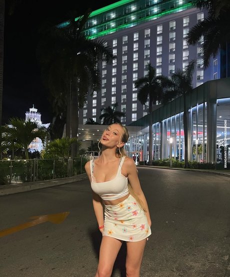 sophia ilysm modèle gratuit img