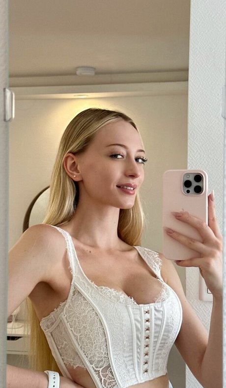 sophia ilysm jolie actrice images