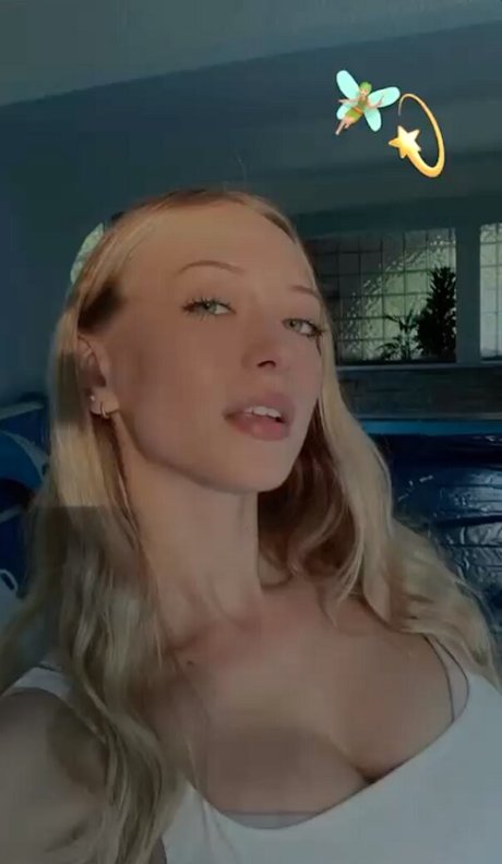 sophia ilysm modèle chaud image