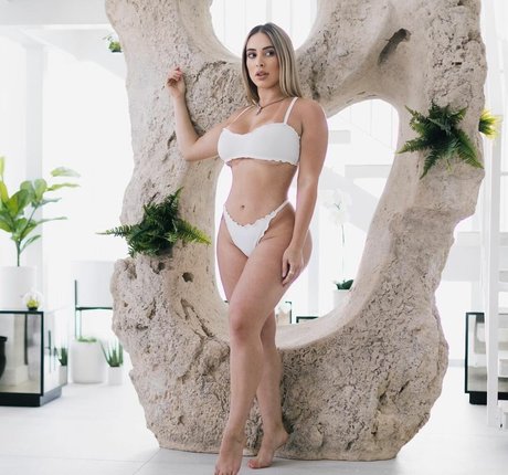 Ansley Pacheco star du porno chaud des photos