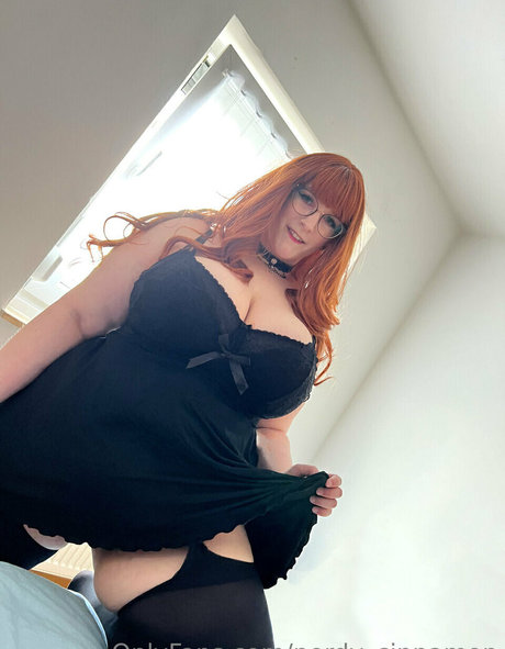 Nerdy Cinnamon star du porno collection