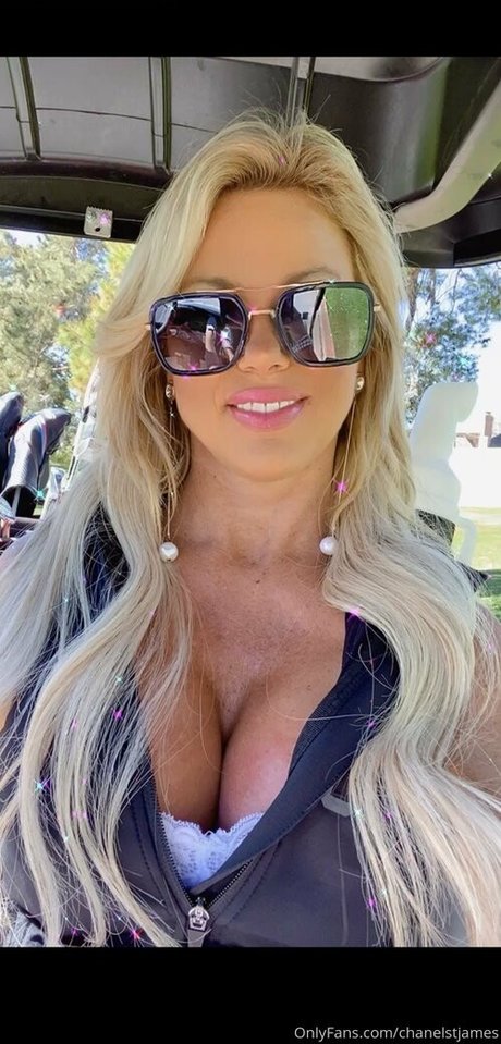 chanelstjames star du porno érotique photo