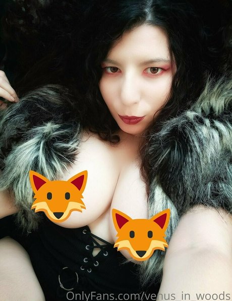 venus in woods actrice de nus image