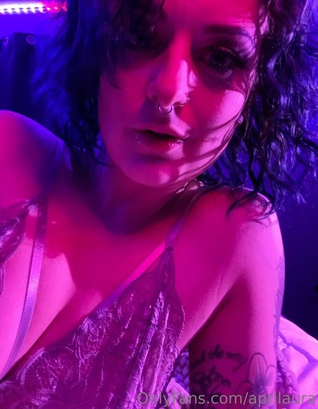 aprilaura nus star du porno galerie