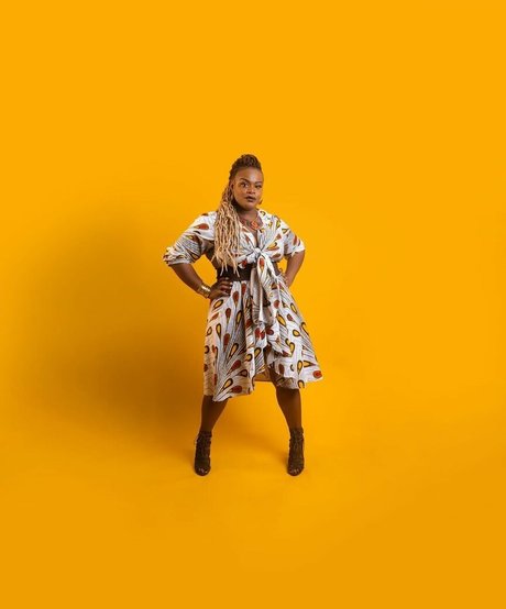 JustDee79 actrice sexy photos