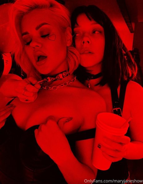 maryjaneshow modèle sexy archive