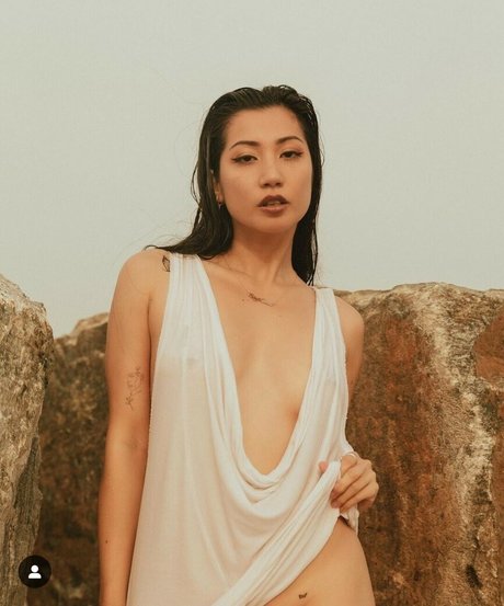 Yourleo s actrice de nus des photos