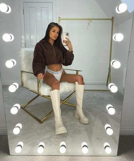 Briony Gorton nus de stars du porno photos