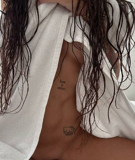 Aiza Dolmatova actrice pornographique collection